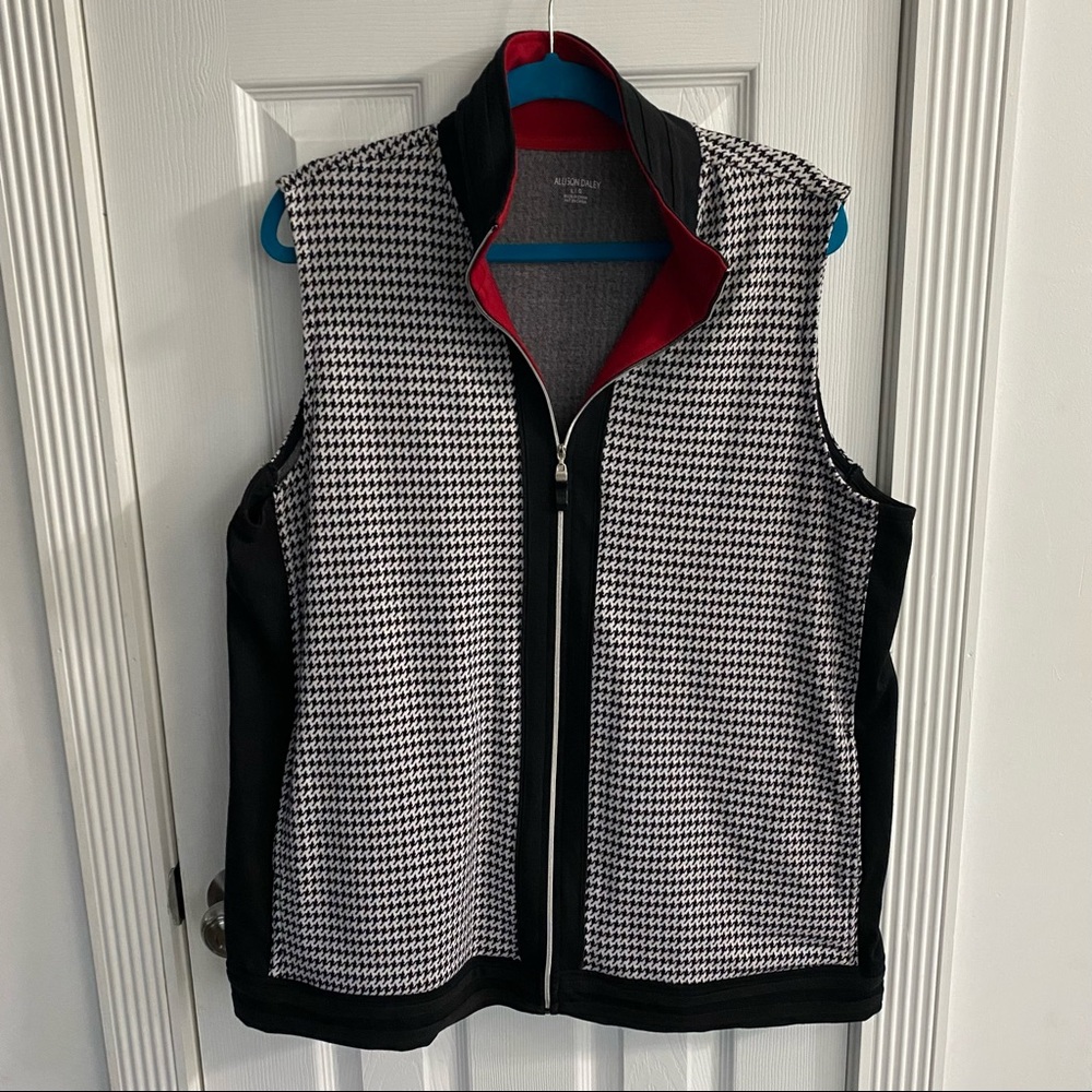 Allison Daley Black and White Houndstooth Vest